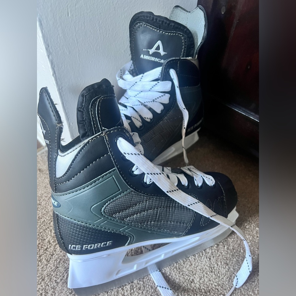 American Ice Force Hockey Skates